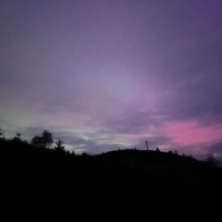 Cabins At Ben More Lodge เครียนลาริค ภายนอก รูปภาพ